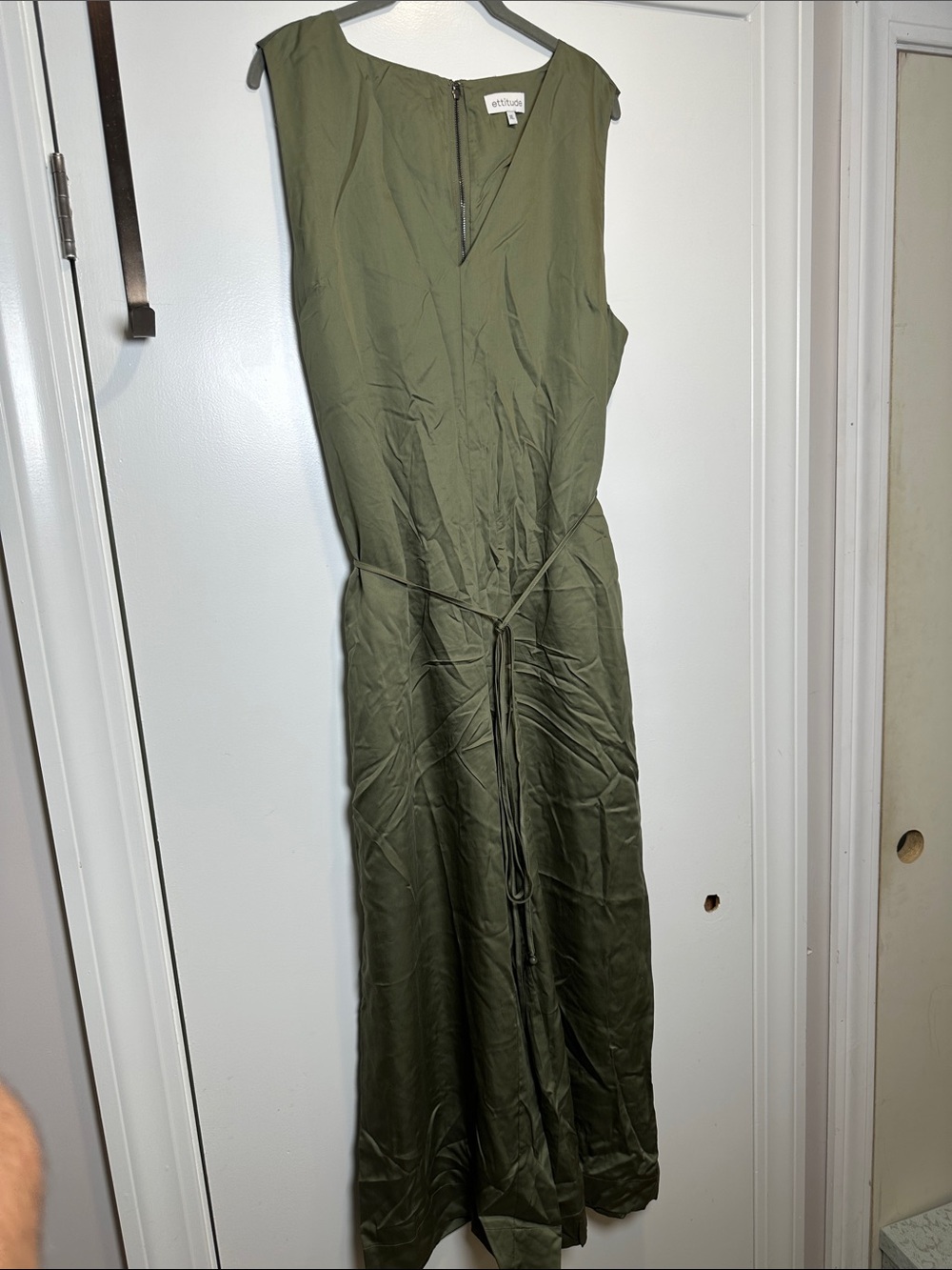 Ettitude Olive Sleeveless Tie-Waist Jumpsuit (08)